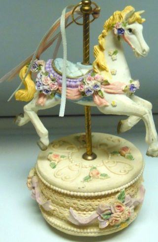 ♫ Vintage Carousel Horse Music Box " Somewere Out There "