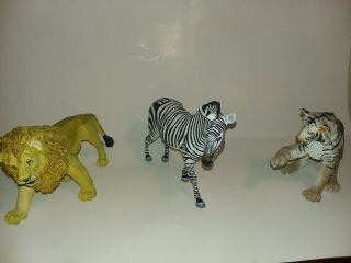 Vanishing Wild Zebra,  Lion,  Tiger,  1993 Safari Pristine Guaranted.  Figures