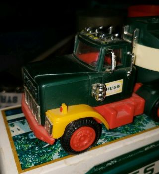 VINTAGE 1977 HESS FUEL OILS TRUCK TOY TANKER W/ BOX & INSTRUCTIONS RARE 5