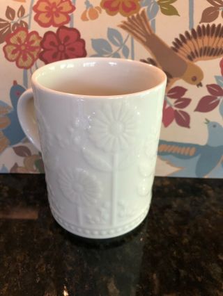Starbucks White Embossed Daisy Flowers 12 oz Ceramic Coffee Tea Mug EUC 3