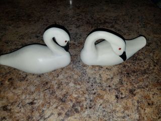 Two Wooden Swans - Decor