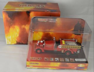 Corgi Heros Under Fire Us52605 Vintage Ahrens Fox Ht Piston Pumper Fire Truck