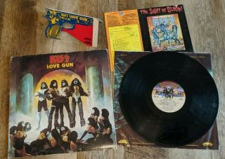 Kiss Love Gun Vinyl Record Lp - With Pop Up Gun & Order Form - 1977 Nblp 7057