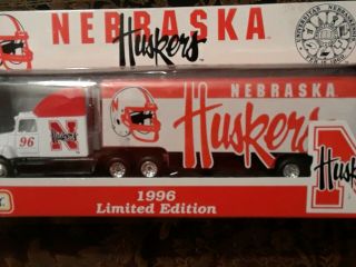 Nebraska Huskers 1996 Matchbox College Line - Up 18 Wheeler - in 3