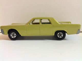 Matchbox 31 1964 LINCOLN CONTINENTAL Transitional Superfast near LESNEY 2