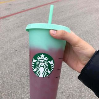 Green Starbucks Color Changing - Cold Drink - Cup.  Summer 2019.  Rare