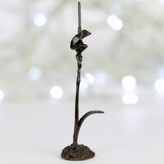 Tree Frog Sculpture,  Miniature Wildlife Collectable,  Okimono For Bonsai Display