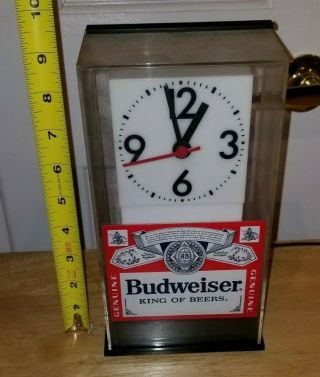 Vintage 1980s Budweiser Beer Light Up Billiards Bar Clock Analog Face Collectibl