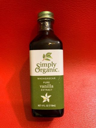 Simply Organic Pure Vanilla Extract 4 Fl Oz Liquid 089836185327 Ex:10/21