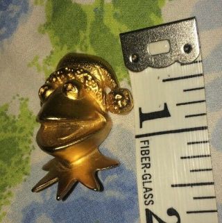 Vtg 1.  5 " Gold Toned Kermit The Frog Santa Metal Brooch Pin Muppets Henson Jhp