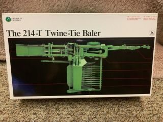John Deere Precision Classics 11 - The 214 - T Twine - Tie Baler -