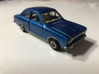 Dinky Toys 168 Ford Escort Metallic Blue Vintage 1:43