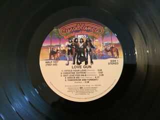 LP KISS LOVE GUN 1977 Unplayed NBLP - 7057 MEMORYLEN 7