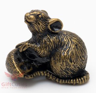 Solid Brass Figurine Of Mouse Mice Rat Holding Swiss Chesee Ironwork
