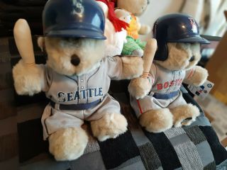 Set of 2 Starbucks MLB 2004 Baseball Bearistas,  Seattle Mariners/Boston Red Sox 2