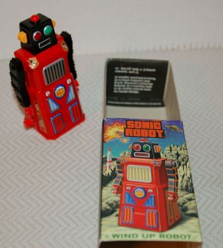 Toy Robot from The Gang of Five Series 