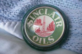 Vintage 1940 ' s Sinclair Motor Oil Gas Station Glass Paper Weight 6