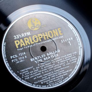 JOHN PATRICK BYRNE ART COVER THE BEATLES PARLOPHONE OG VINYL LP WHITE ALBUM 4