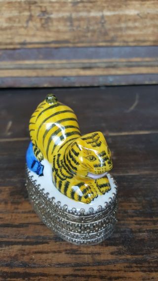 3 " Vintage Chinese Shard Box Tibetan Silver Porcelain Jewelry Tiger Hand Painted