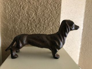 Dachshund Dog Figurine 6 Inches Long Made Of Cast Iron Metal Table Decor