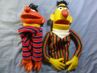 Vintage MUPPETS INC.  BERT & ERNIE Rubber Hand Puppets SESAME STREET set 2