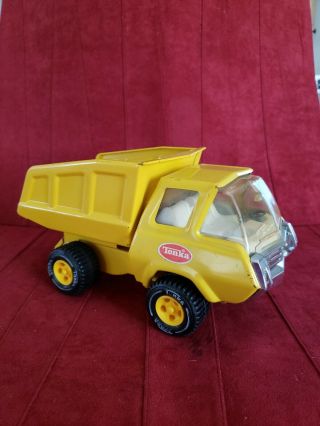 Vintage 9 " Tonka Dump Truck Yellow Pressed Metal 1970 
