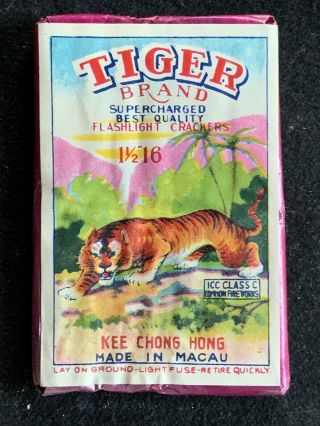 Firecracker Label Tiger Brand 16’s Macau Complete
