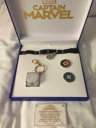 Sdcc 2019 Toynk Captain Marvel Goose Collar,  Tesseract,  Pins,  Le 300