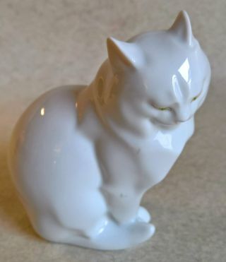 Vintage “herend Porcelain” Sitting Cat – Hand Painted – Made In Hungry