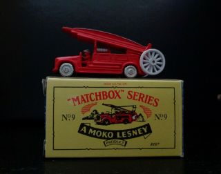 Matchbox Series Moko Lesney No.  9 Fire Truck Vintage W/box