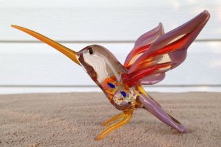 Hand Blown Studio Art Glass " Murano " Style Hummingbird Bird Figurine 3.  25”h