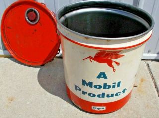 5 Gallon Pegasus Mobil Metal Vactra Oil Can With Wire & Wood Handle