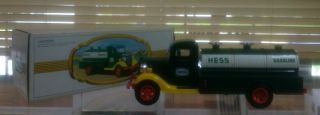 Vintage 1982 Rare Hess Gasoline Tanker Toy First Hess Truck Bank W/ Box
