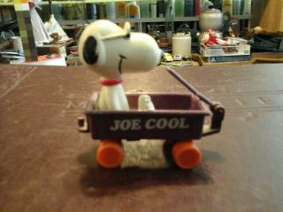 1970s snoopy in a toy wagon joe cool die caste 2