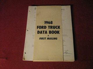 1968 Ford Bronco Pickup Truck Data Book Showroom Sales Brochure Rig Semi Old
