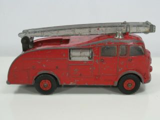 Vintage Dinky Meccano England Fire Engine Truck 955 2