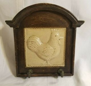 Wall Mounted Chicken Rooster Key Holder Ceramic And Wood With 2 Iron Hooks