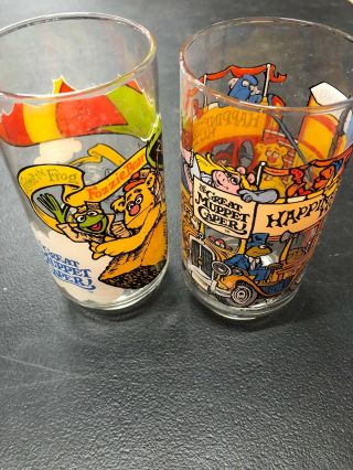 Set Of 2 " The Great Muppet Caper " Collectible Glasses From Mcdonalds 1981