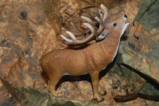 Retired Red Deer Schleich Figurine Animal Christmas Winter Wild Life Diorama