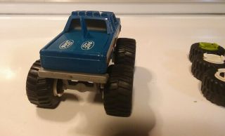 Vintage Hot Wheels BIG FOOT Ford Pickup Truck with 6 extra wheels 3