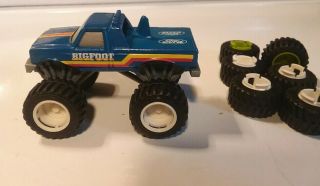 Vintage Hot Wheels BIG FOOT Ford Pickup Truck with 6 extra wheels 4