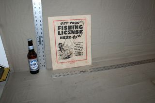 RARE 1930s WINCHESTER STORE GET YOUR FISHING LICENSE HERE DISPLAY SIGN LURE BOAT 2
