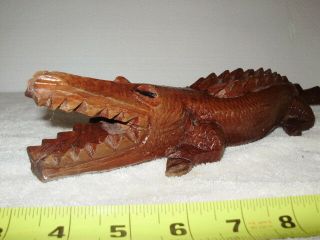 Vintage Hand Carved Wood Alligator 17 1/2 Inch Length