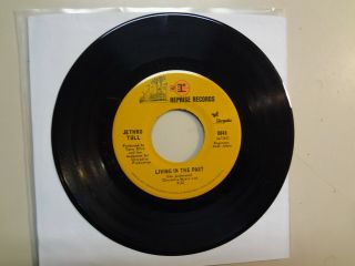 Jethro Tull: Living In The Past 3:22 - Driving Song 2:47 - U.  S.  7 " 1969 Reprise 0845