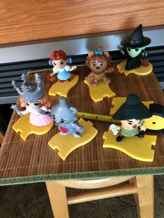 Mcdonald’s Wizard Of Oz 75th Anniversary Toys & Yellow Brick Road Complete Set