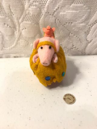 Vintage The Little Mouse Factory Usa Hand Dressed Pigs Mom Carrying Baby Rare