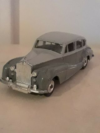Dinky Rolls Royce Silver Wraith 1:43 No Box