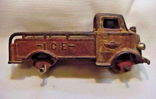 SCARCE ANTIQUE / VINTAGE 1930 ' s ARCADE CAST IRON ICE TRUCK C/I 2