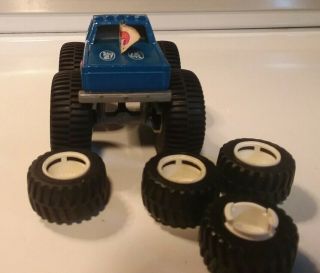 1991 Vintage Hot Wheels BIG FOOT Ford Pickup Truck with large and small wheels 3