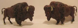 Old Pair Hard Plastic Buffalo Bison Wild Animals By Britains England For Zoo